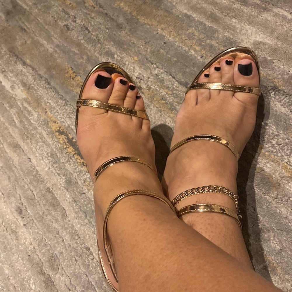ROSE GOLD STRAPPY HEELS